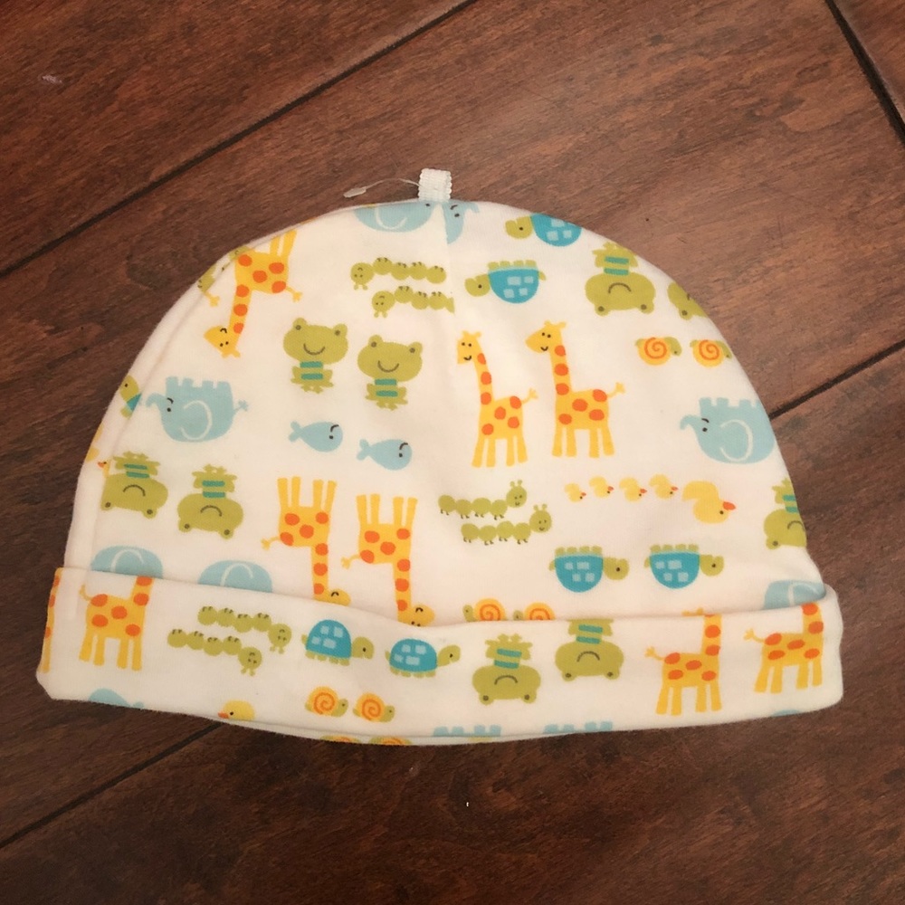 Carter’s Zoo Animals Beanie Size 6 months